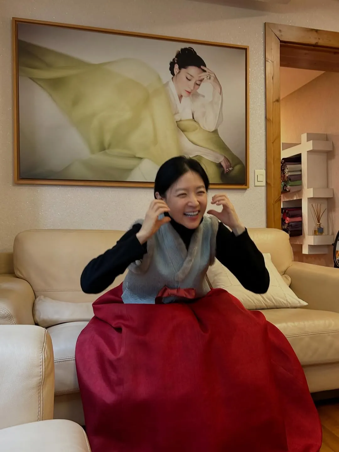 李英爱, 新年问候, Instagram, 演员, 大长今, 《恩洙的好日子》, 个人色彩, 韩服