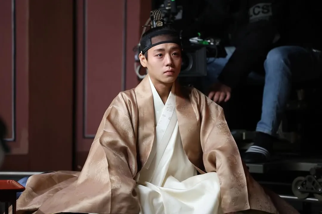 朴志勋, 电影, 与王同住的男人, 왕사남, 李洪位, 端宗, 300万, Instagram