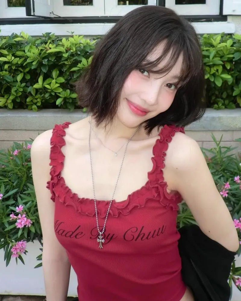 Joy de Red Velvet, novia de Crush, deslumbra con un look fresco en su última actualización