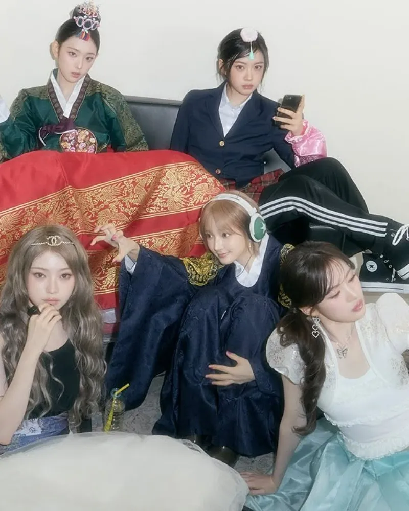 Kiki saúda o Ano Novo com conceito de 'Goong'… até os B-cuts transbordam estilo