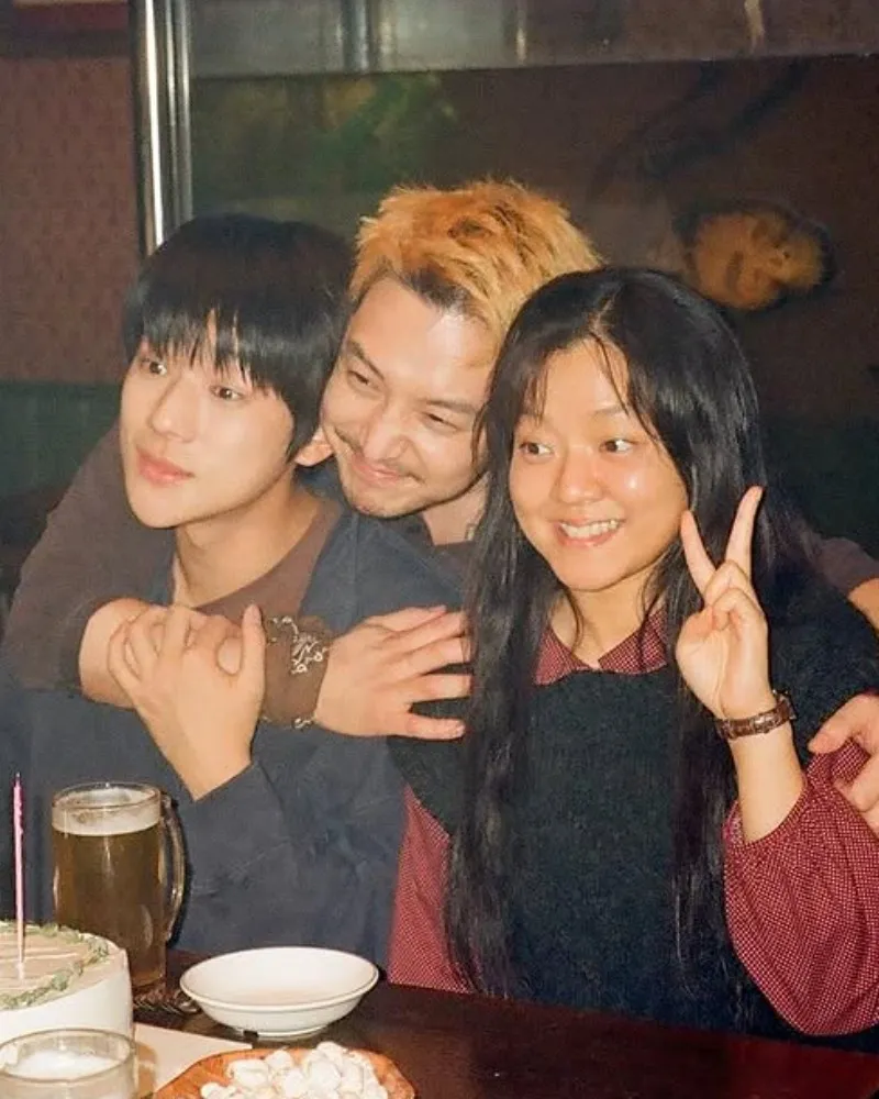 '파반느' 문상민, 변요한·고아성과 촬영장 b컷…"캐릭터 찰떡"