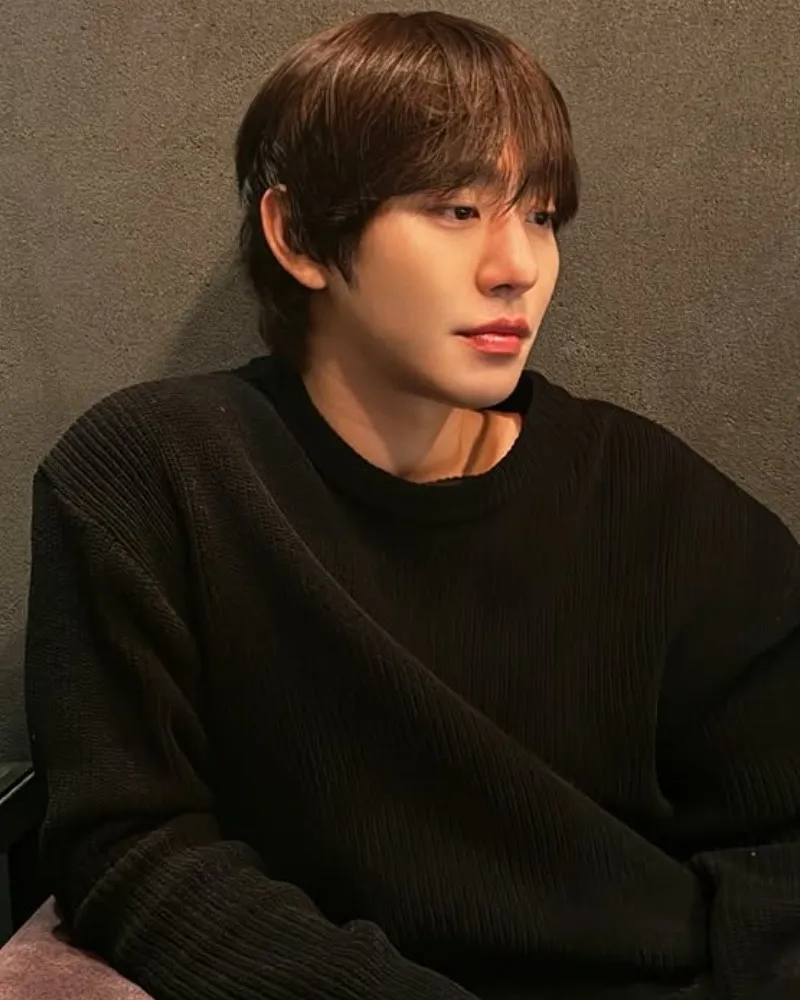 新作发布在即的安孝燮，东京大放送“男友照”