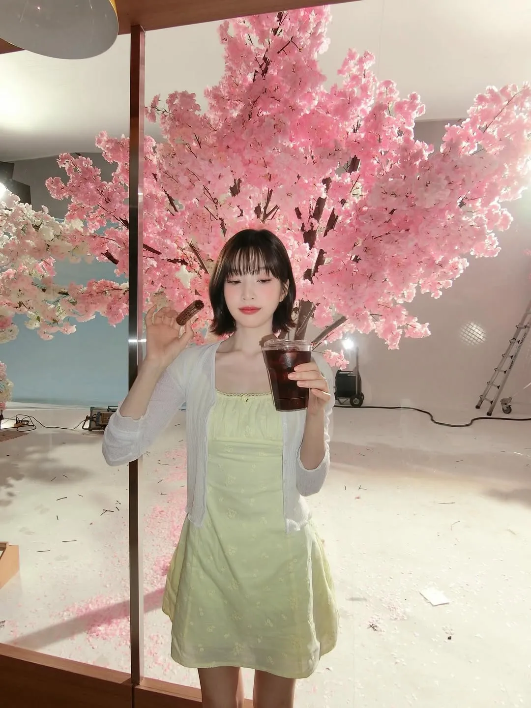 Red Velvet, Joy, Instagram, churros sô-cô-la, thần tượng K-pop