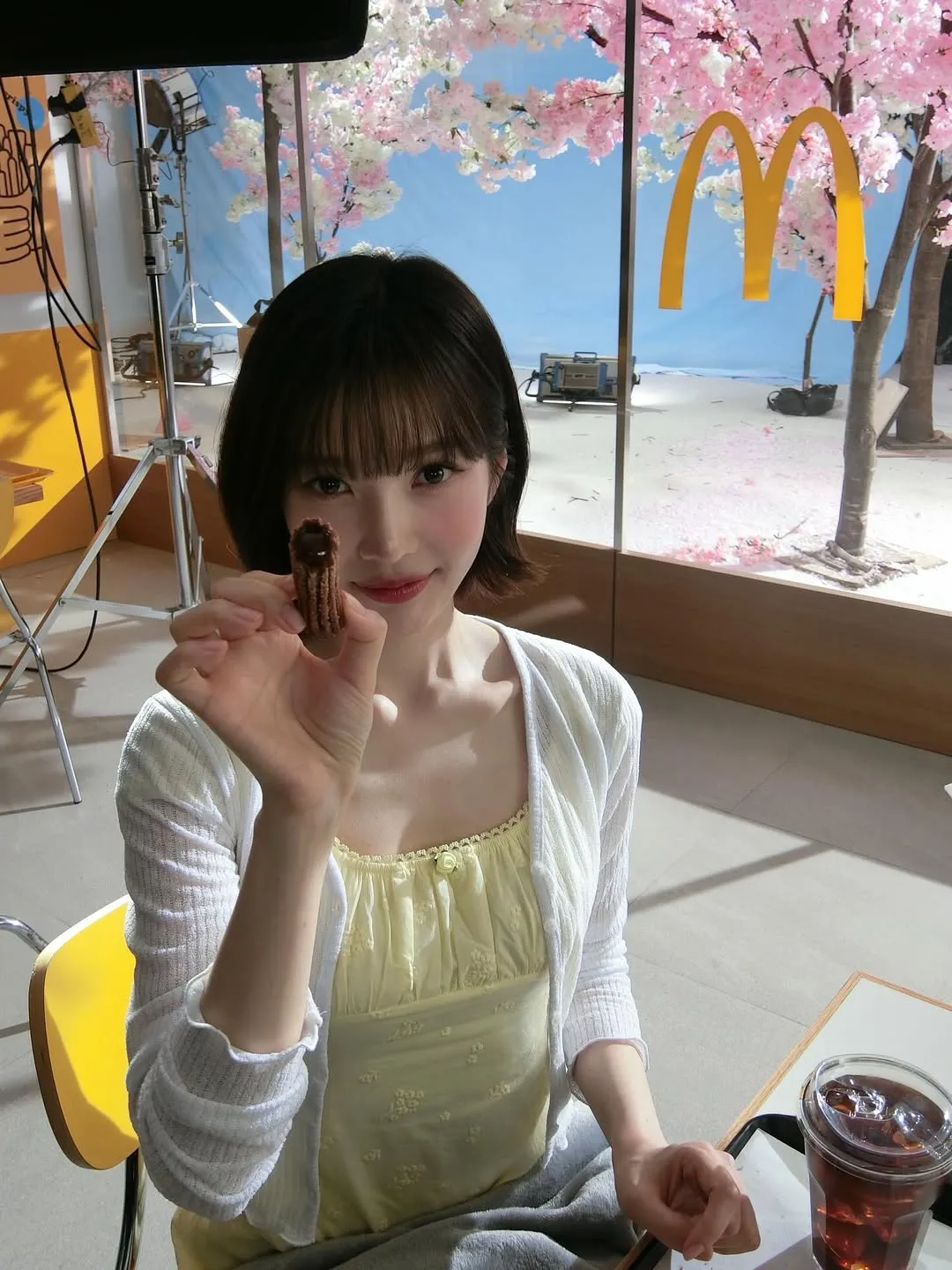 Red Velvet, Joy, Instagram, churros sô-cô-la, thần tượng K-pop