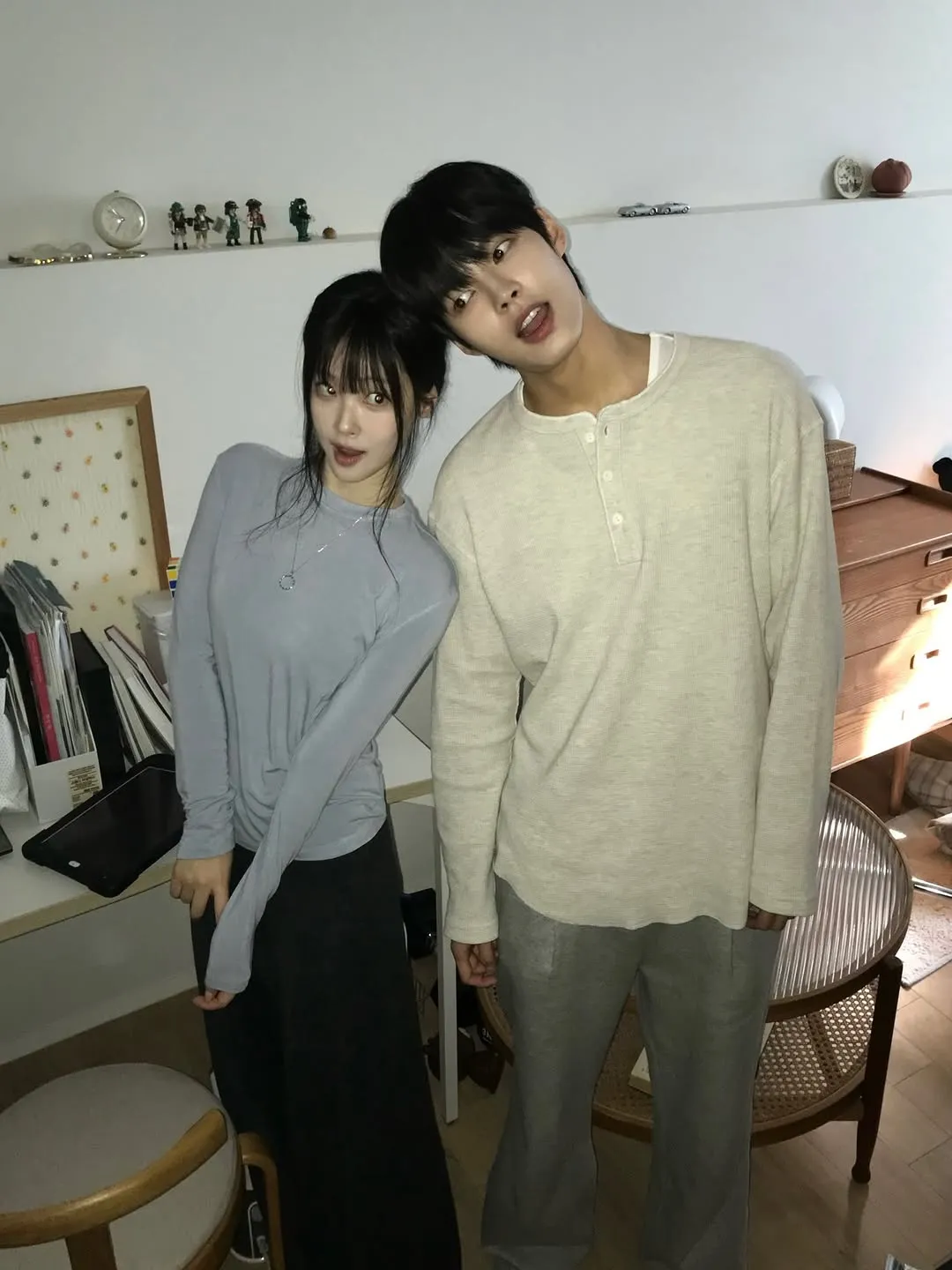 朴允浩, 演员, Instagram, 朴宰正, NMIXX, 率允, 崔熙珍, 代考修能, 爱情戏