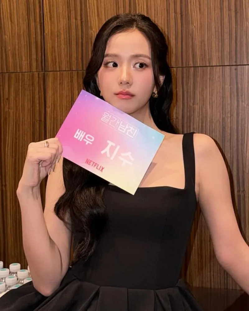 『月刊彼氏』ジス、輝くビジュアル…花よりも華やか