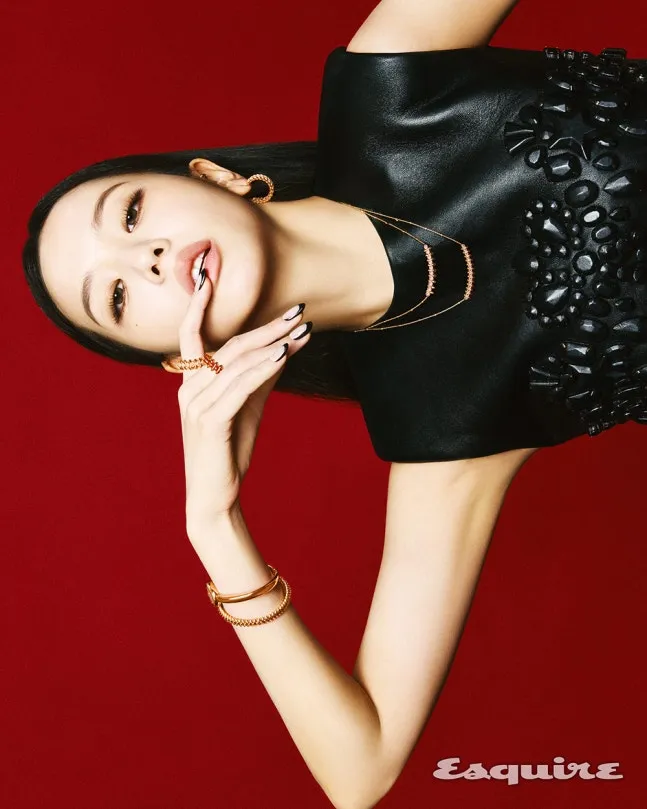 블랙핑크, 지수, 까르띠에, 에스콰이어, 컴백