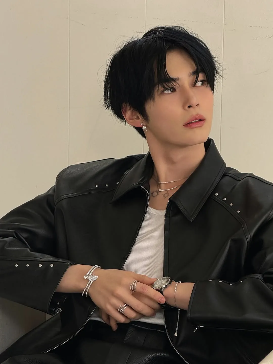 ZEROBASEONE, 偶像, 成漢彬, 施華洛世奇