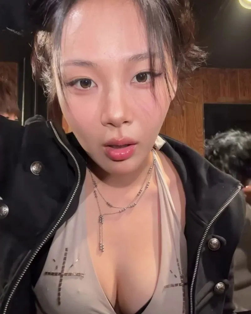 BIBI大秀惹火身材…完美舞線更是加分