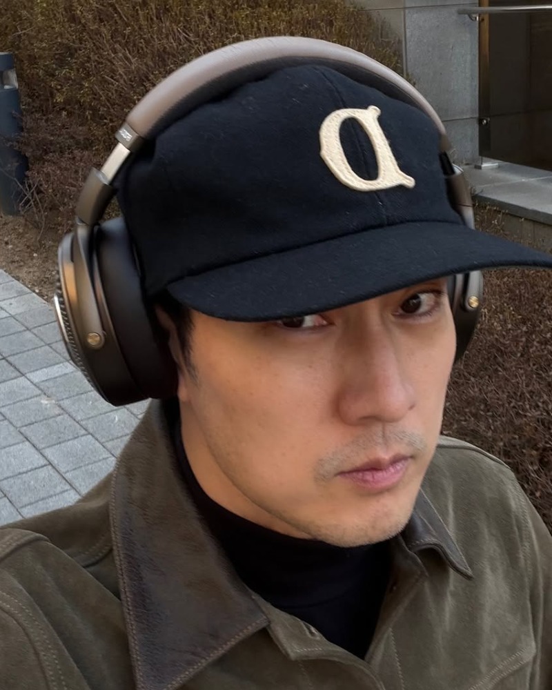 'Manager Kim' Star So Ji-sub Goes Viral With “I Tried My Best” Selfies — “They’re All Too Good”