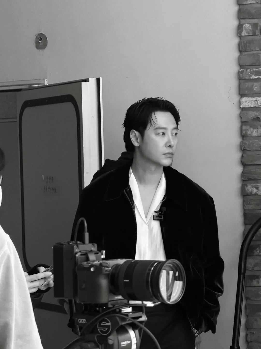 คิมดงอุค, อินสตาแกรม, ฮงซอกชอน, กล่องอัญมณี, ยูทูบ, กองถ่าย, เบื้องหลัง