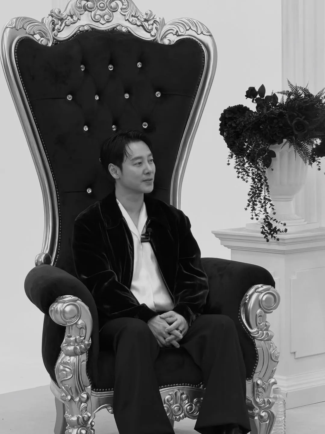 คิมดงอุค, อินสตาแกรม, ฮงซอกชอน, กล่องอัญมณี, ยูทูบ, กองถ่าย, เบื้องหลัง