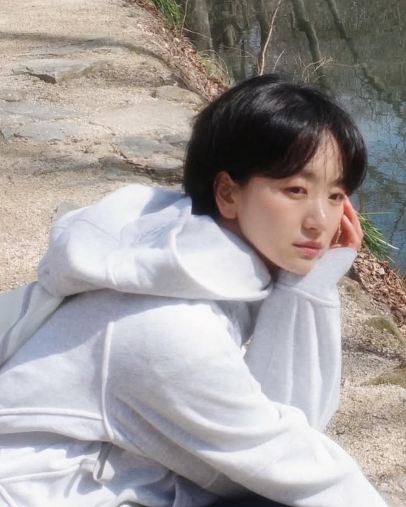 '단발좌' 원진아, 더 어려진 비주얼…'여고생 감성' 물씬