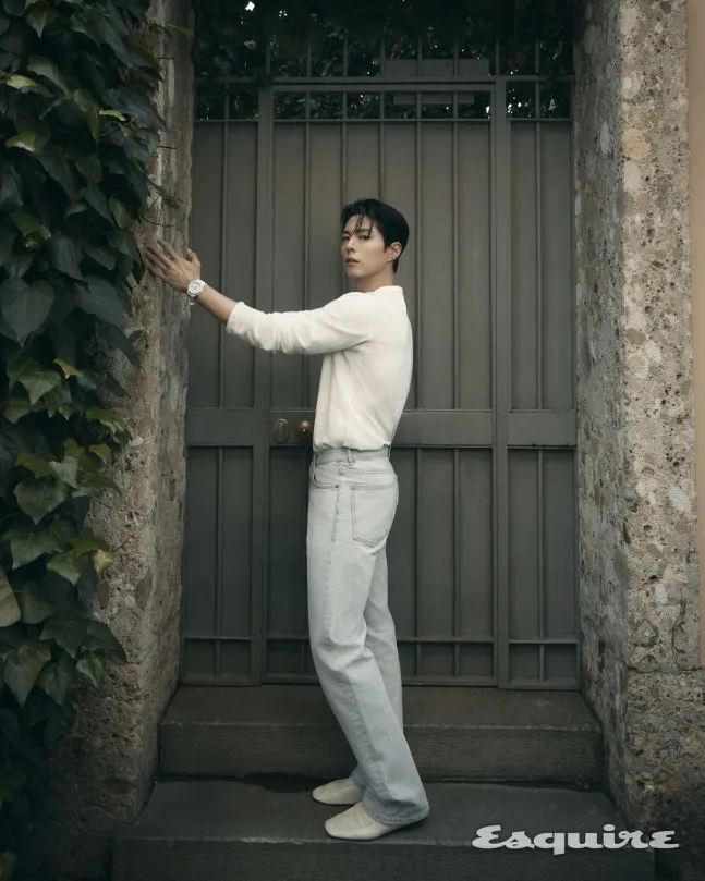Park Bo-gum, Omega, ensaio, luxo, relógios, Esquire, revista