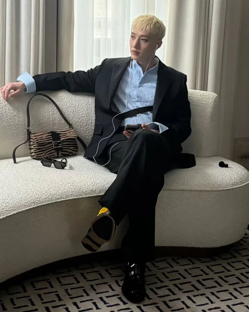 Stray Kids 方燦，彷彿雕像般的美貌…更添淡淡的朦朧感