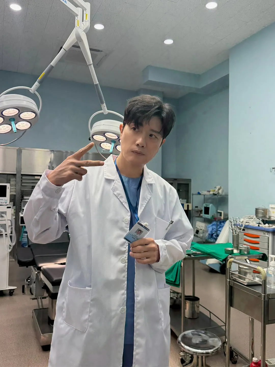 パク・ヒスン, WOODZ, ミュージックビデオ, ビハインド, Human Extinction（ヒューマン・エクスティンクション）, MV