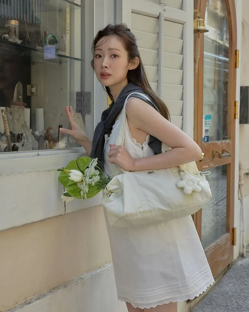 車貞媛，讓♥河正宇著迷的理由是…完美演繹春日穿搭