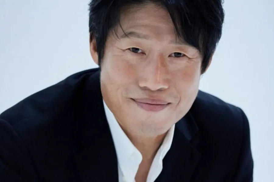 유해진, VAST엔터테인먼트, 영화, 배우, 계약