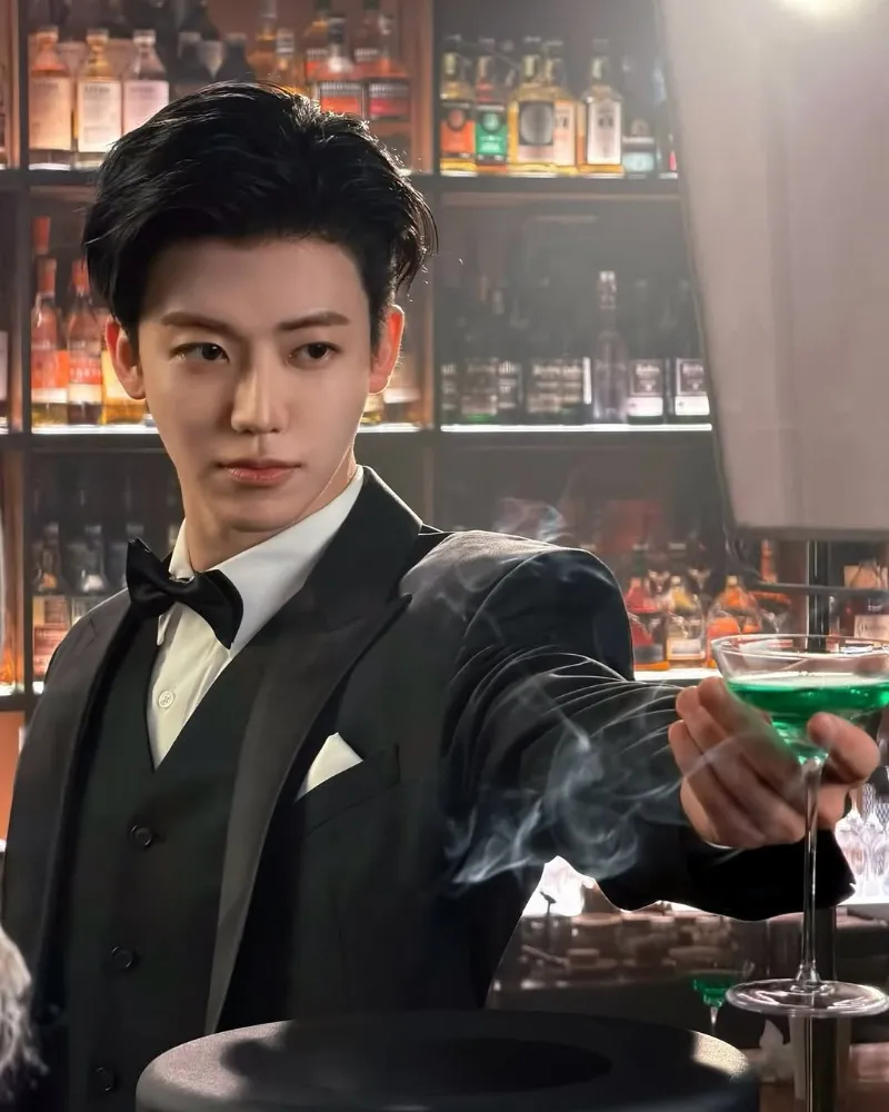 Brindemos por tu mirada: NCT JNJM deslumbra con trajes perfectos y miradas intensas