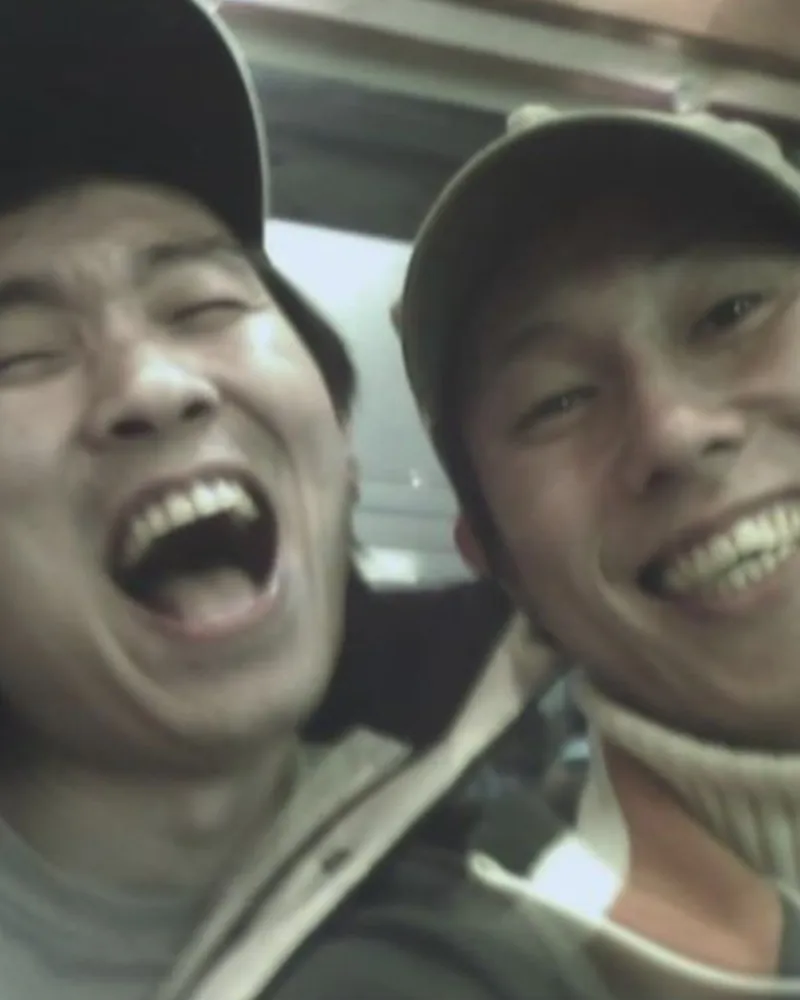 '30년 지기' 윤종신, '천만' 앞둔 장항준과 22년 전 추억 소환