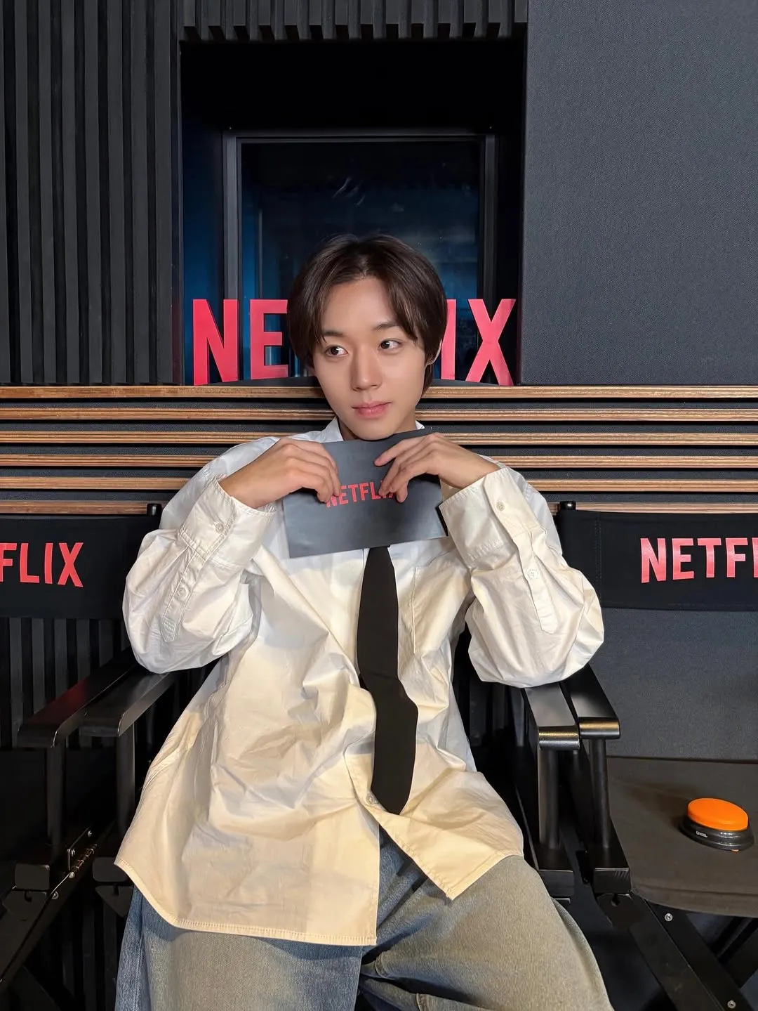 朴志训, 经纪公司, Instagram, 电影, 与王同住的男人, 端宗, 李弘位