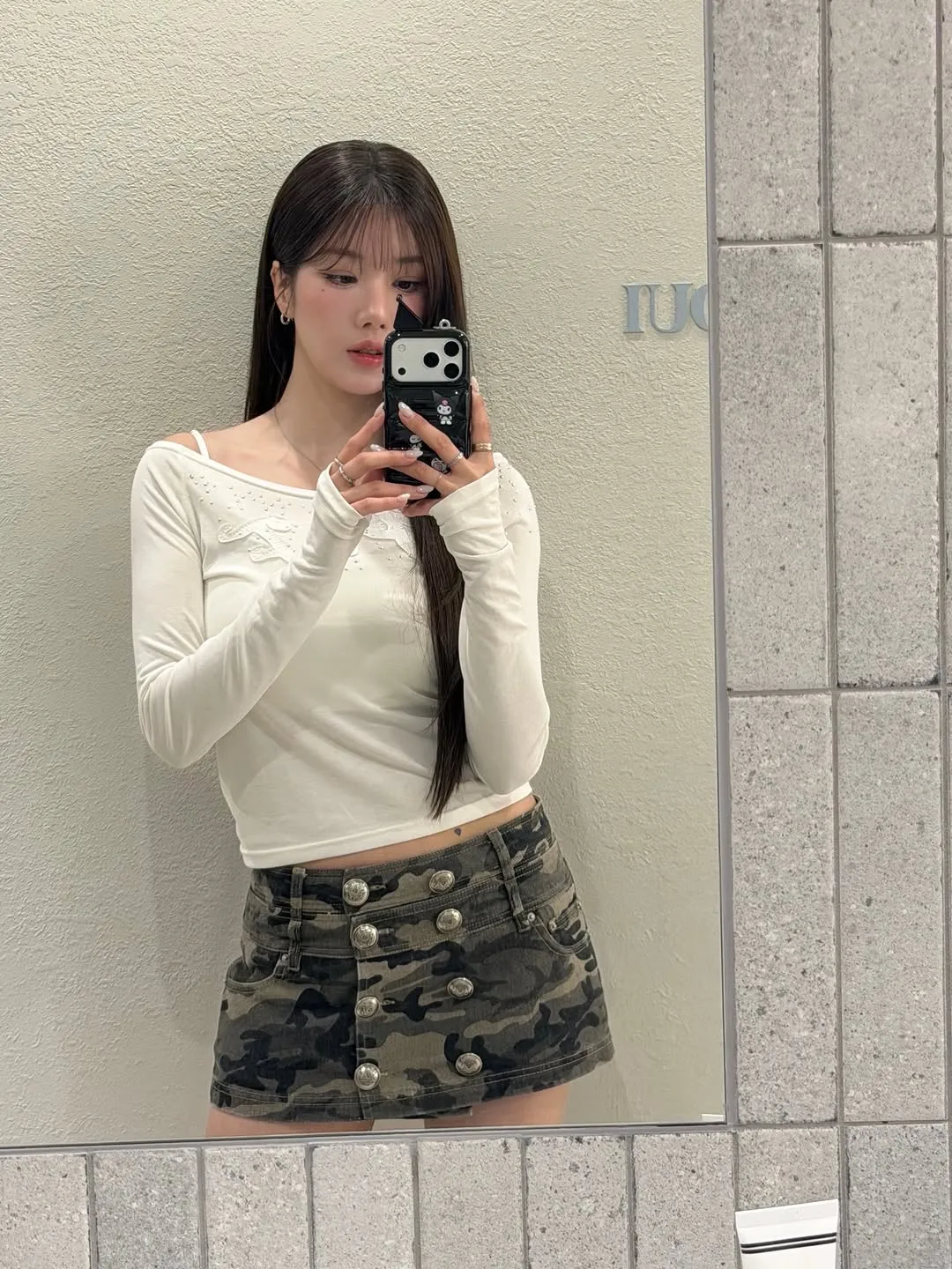 Kwon Eun-bi, Instagram, moda, corpo, estilo, IZ*ONE