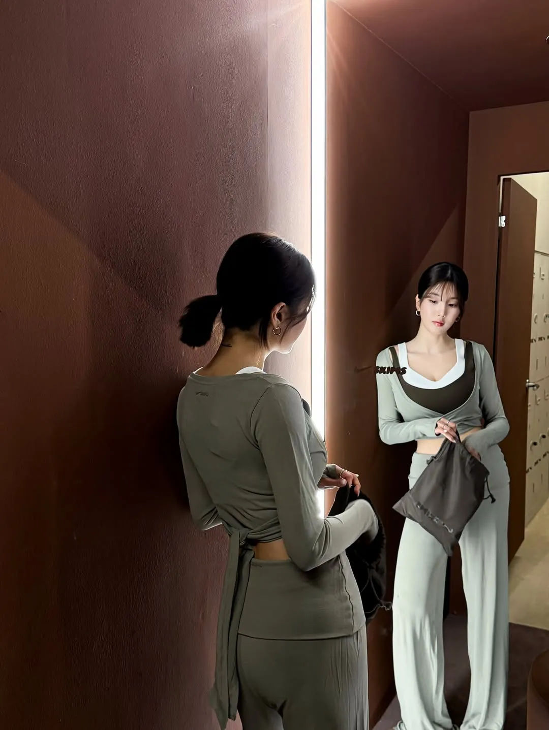 Kwon Eun-bi, Instagram, moda, corpo, estilo, IZ*ONE