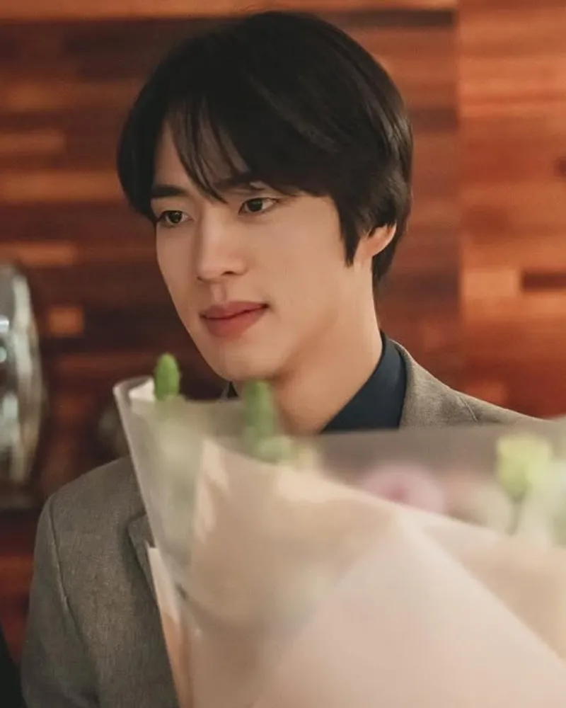 '卧底洪小姐'赵汉杰，用B-cut花絮照抚平遗憾：“多亏你们，周末很开心”