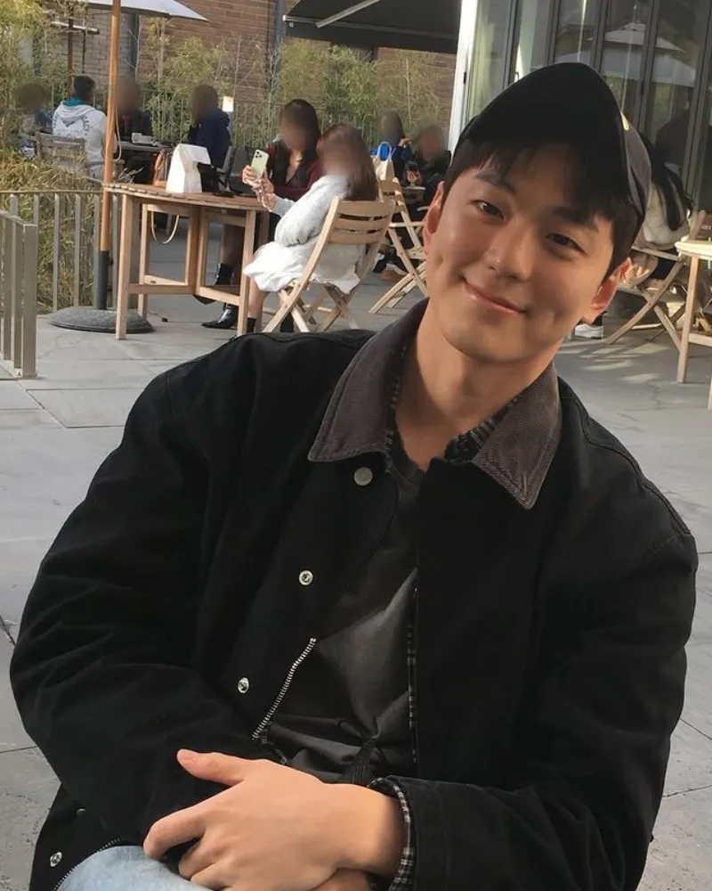 Kim Min Kyu derrite con sonrisa de cachorrito