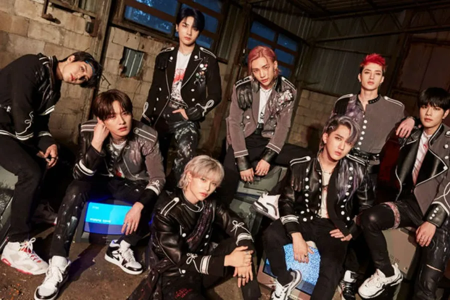 Stray Kids rompe la barrera de 400 millones en YouTube con 'Back Door' y suma 1,200 millones de streams en EE. UU.
