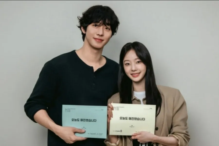 ‘케데헌 진우’安孝燮与蔡元彬携手…《今天也售罄》双人合照公开