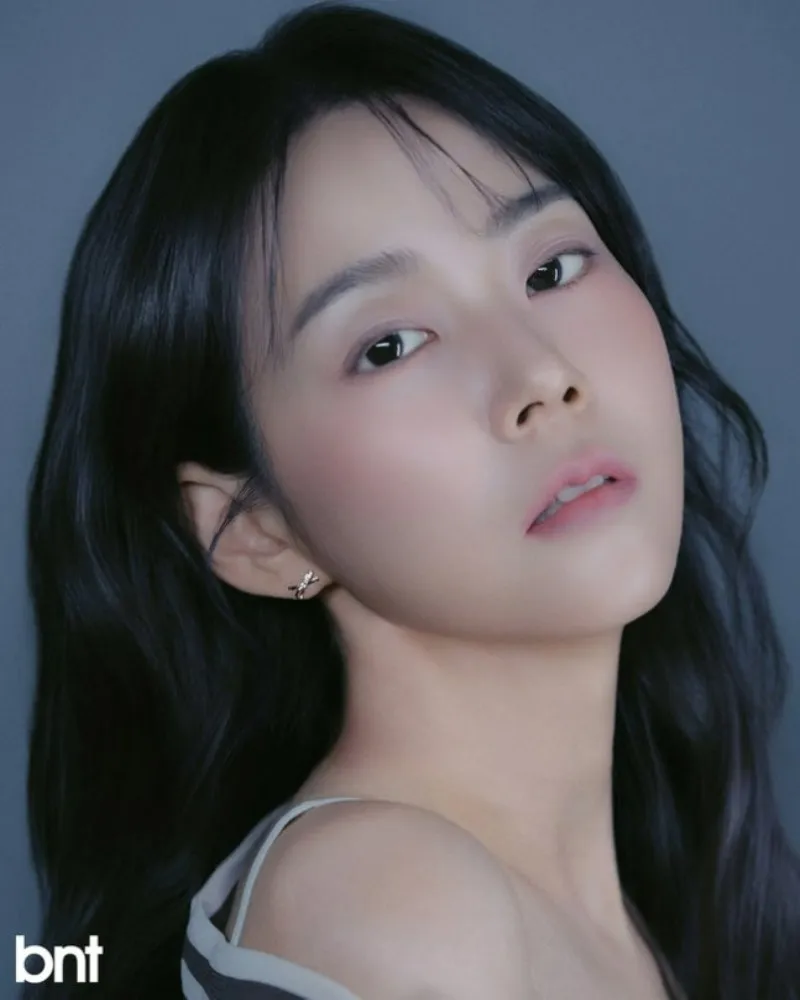 Han Seungyeon: "Estoy trabajando duro con KARA... Mi meta es ser una actriz que desprenda calidez humana"