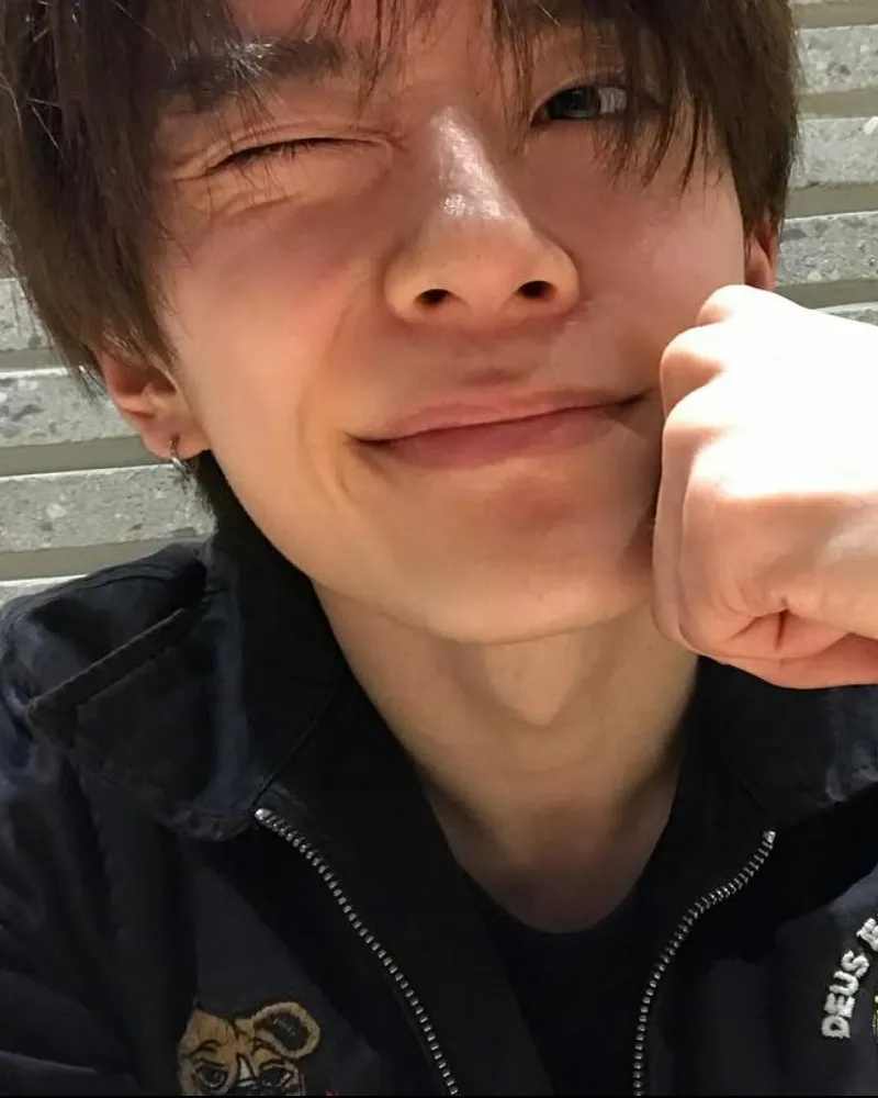 VERIVERY カンミン、ウィンク一発で“胸キュン”続出と話題