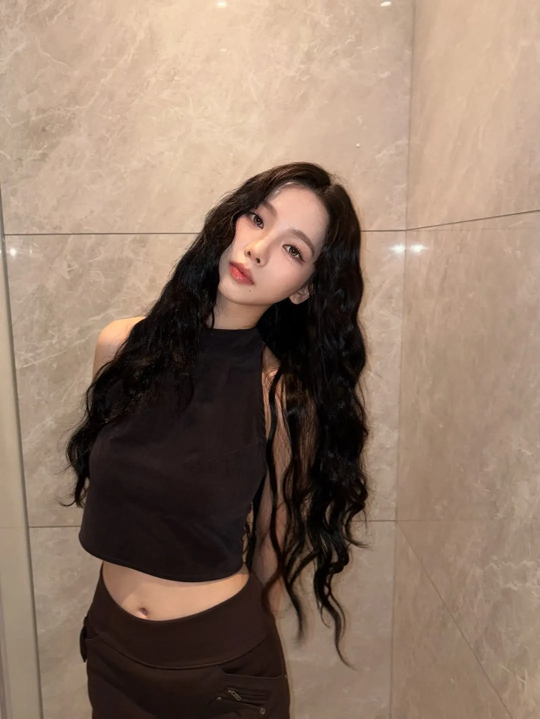 aespa, Karina, Instagram, sân khấu, styling, thời trang