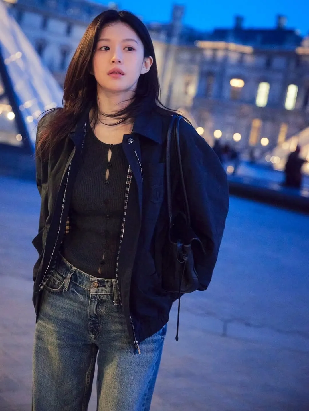 Go Youn-jung, Chanel, fashion show, Instagram, actor, JTBC, Koo Kyo-hwan, Everyone Is Fighting Their Own Worthlessness, Mojamussa, K-Drama