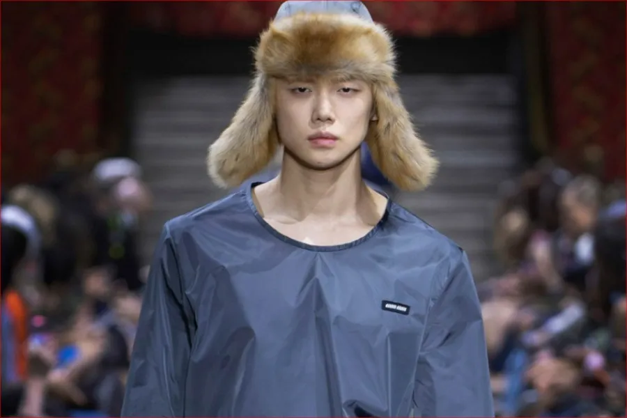 연준, 파리패션위크, 투모로우바이투게더, 미우미우, TXT, 모델, 런웨이, 가시덤불에 잠시 바람이 멈췄을 때