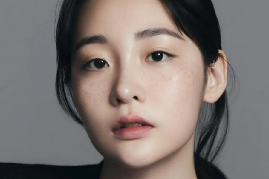 Kim Min-ha participa da dublagem em coreano do filme da Netflix 'De novo, em Seul'
