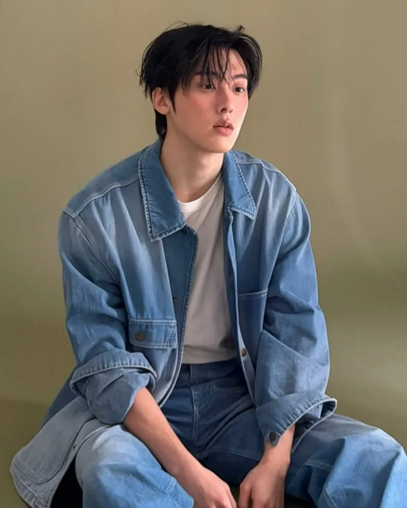 ぼんやり顔も可愛い…ASTRO ユン・サナ、「わんこ感」が限界突破