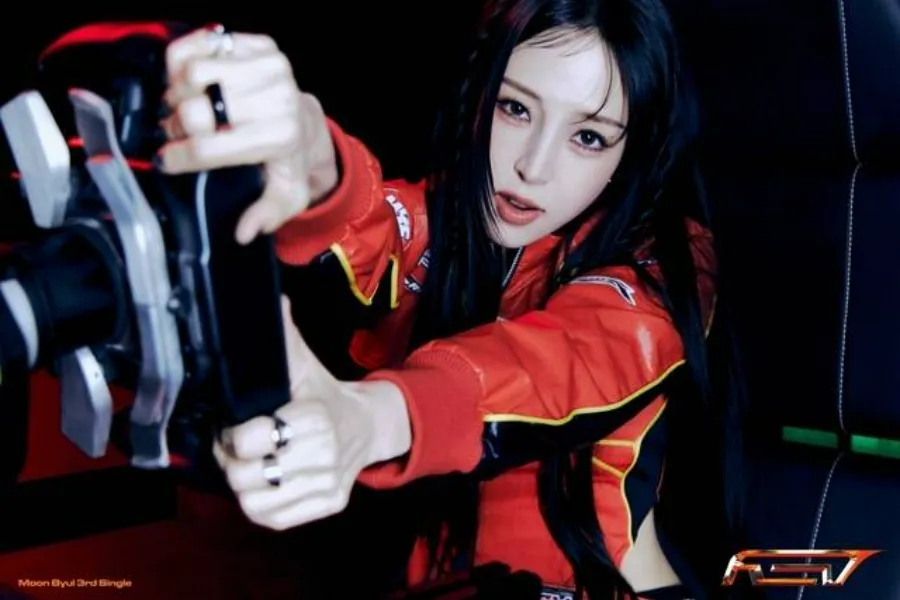 Moonbyul, Single, REV, Racing, Concept Photo