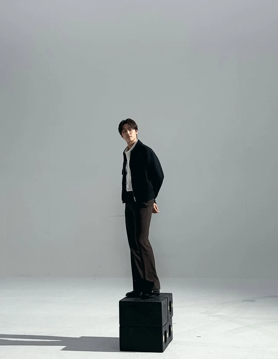 イ・ドヒョン, 広告, ビハインド, 撮影現場, 次回作, ドラマ, Netflix, グランドギャラクシーホテル