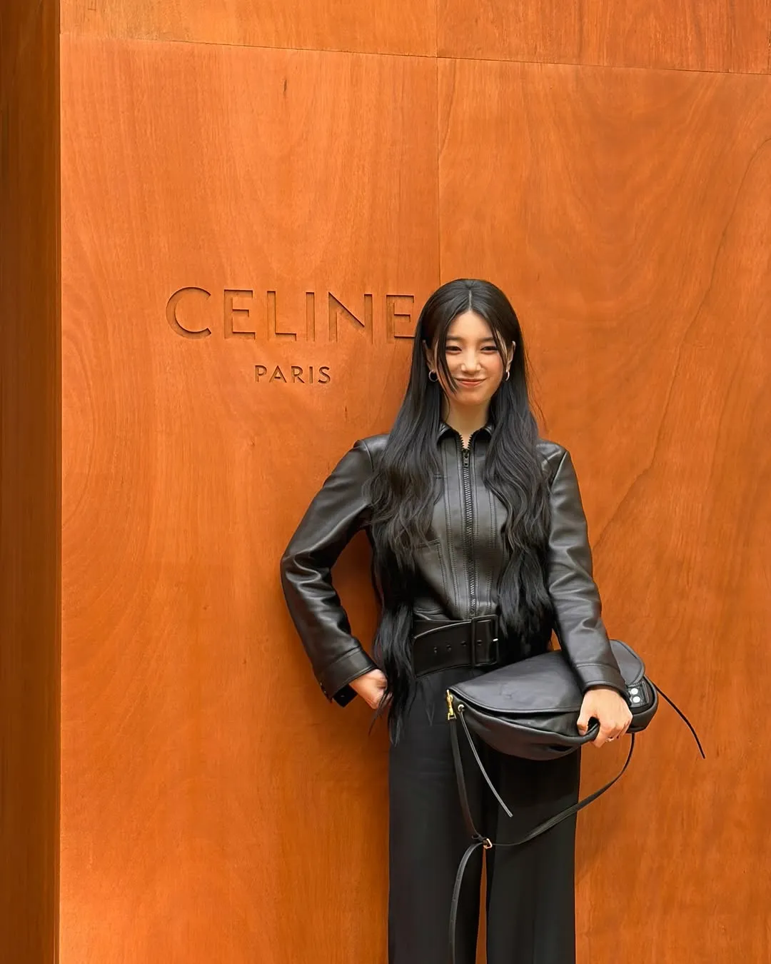 Management SOOP, Suzy, Paris, Delusion, K-Drama