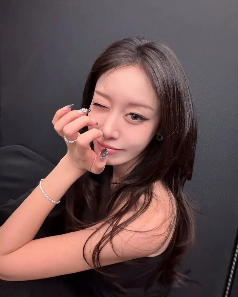 T-ara 智妍，出席唇部專用填充劑活動：「就算離婚也很漂亮」