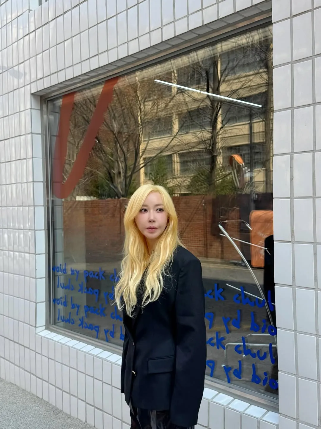 S.E.S., Shoo, cosmetics, Instagram, entrepreneur