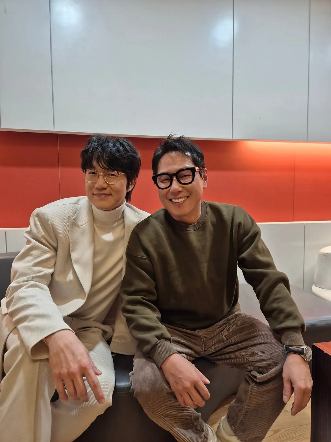 ซองชีคยอง, ซนซอกฮี, บัลลาด, รายการโทรทัศน์, อินสตาแกรม