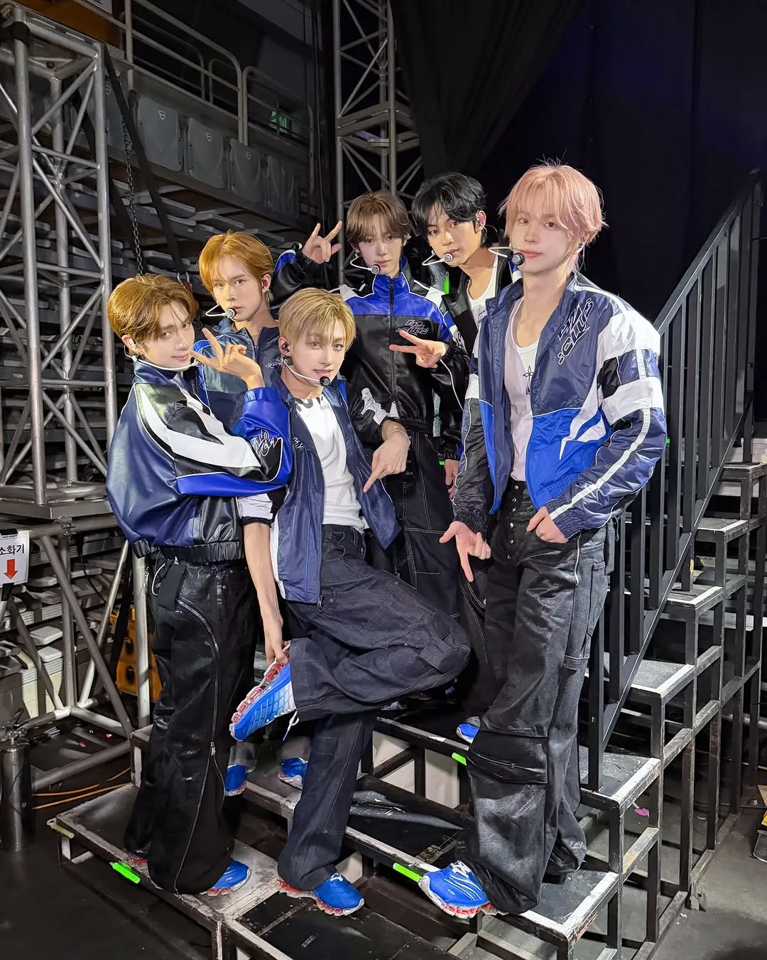 Instagram, TWS, Shinyu, cabelo rosa, cabelo cor-de-rosa, primavera