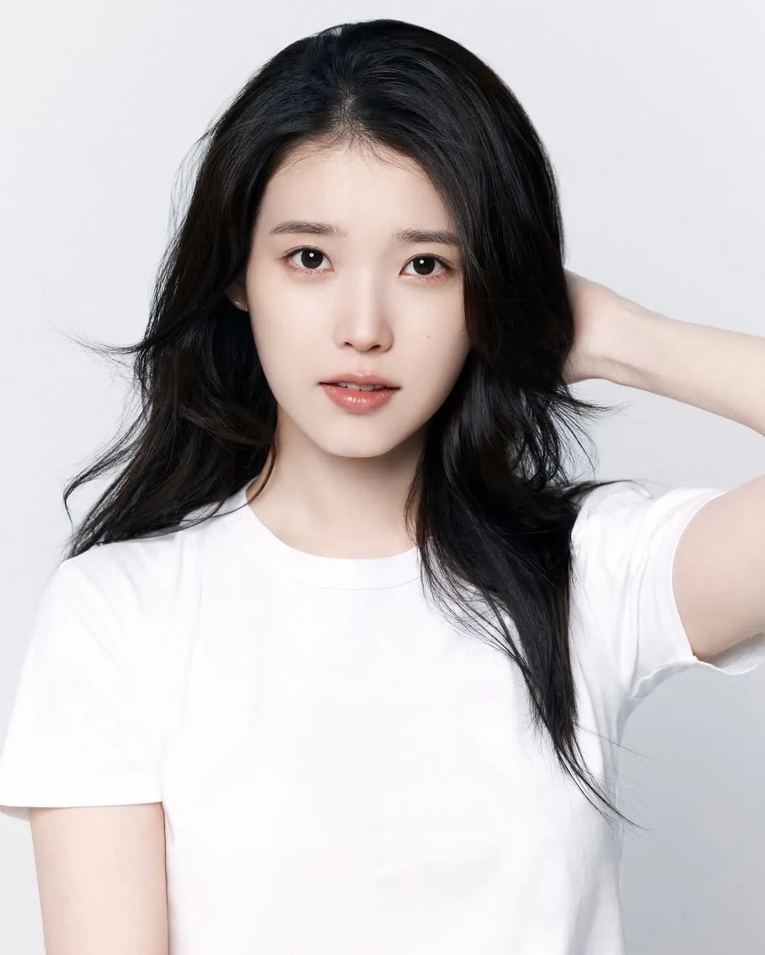 IU, penyanyi, Dae-gunbuin Abad ke-21, MBC, drama Jumat–Sabtu, drama, Byeon Woo-seok, profil