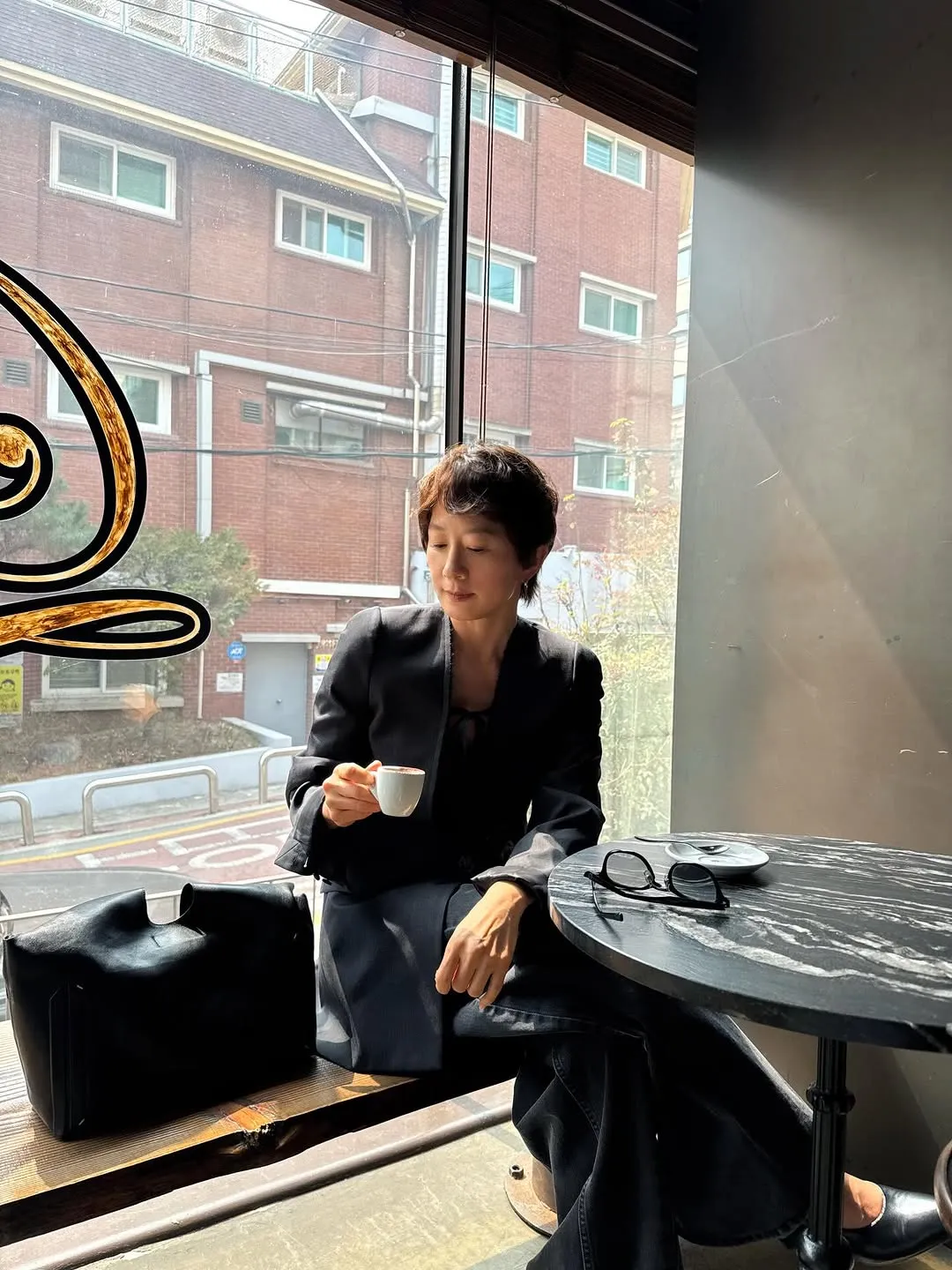 김희애, 인스타그램, 쿠팡플레이, 봉주르빵집, 차승원, 김선호, 이기택, 숏컷