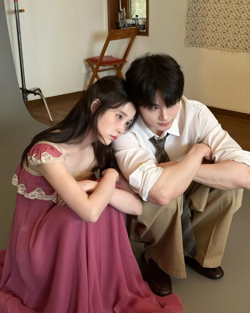 “妥妥的迪士尼公主脸！”…IU站在边佑锡旁边成了“小不点”的近况