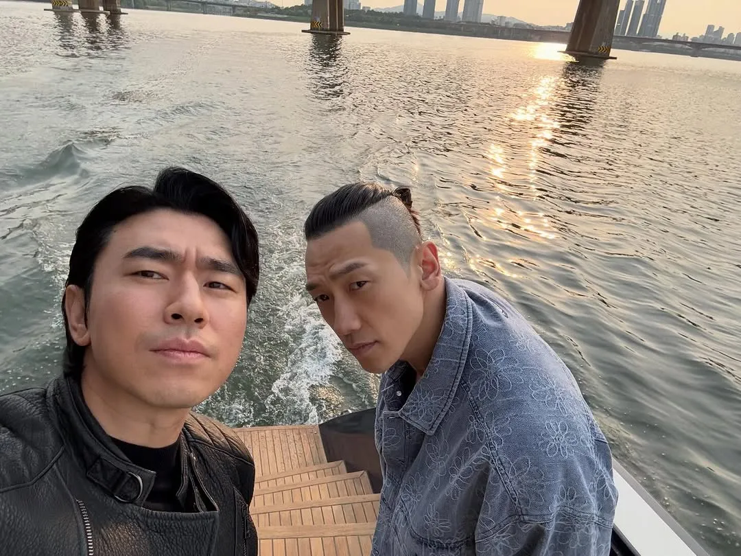 Netflix, Drama, Bloodhounds 2, Si-eon Lee, Ji-hoon Jung, Instagram