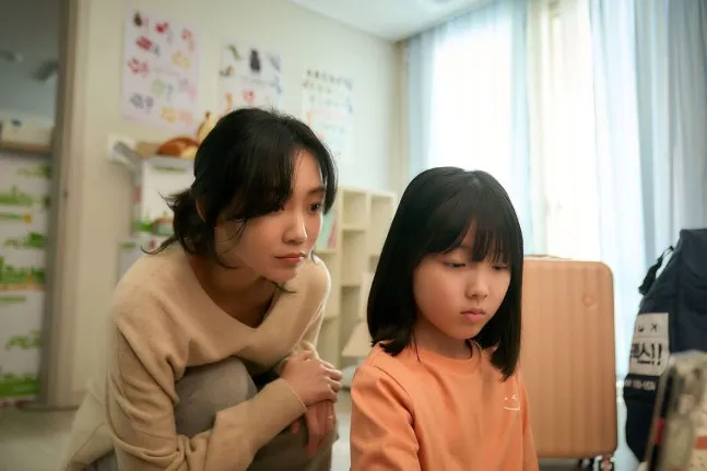 Shin Hyun Bin, 군체, Yeon Sang-ho, phim điện ảnh, dịch lây nhiễm